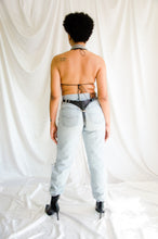 Load image into Gallery viewer, Selena Thong