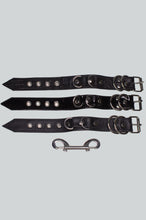 Load image into Gallery viewer, Valentines Handcuffs