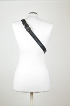 Load image into Gallery viewer, Rocio Bumbag - Leather -